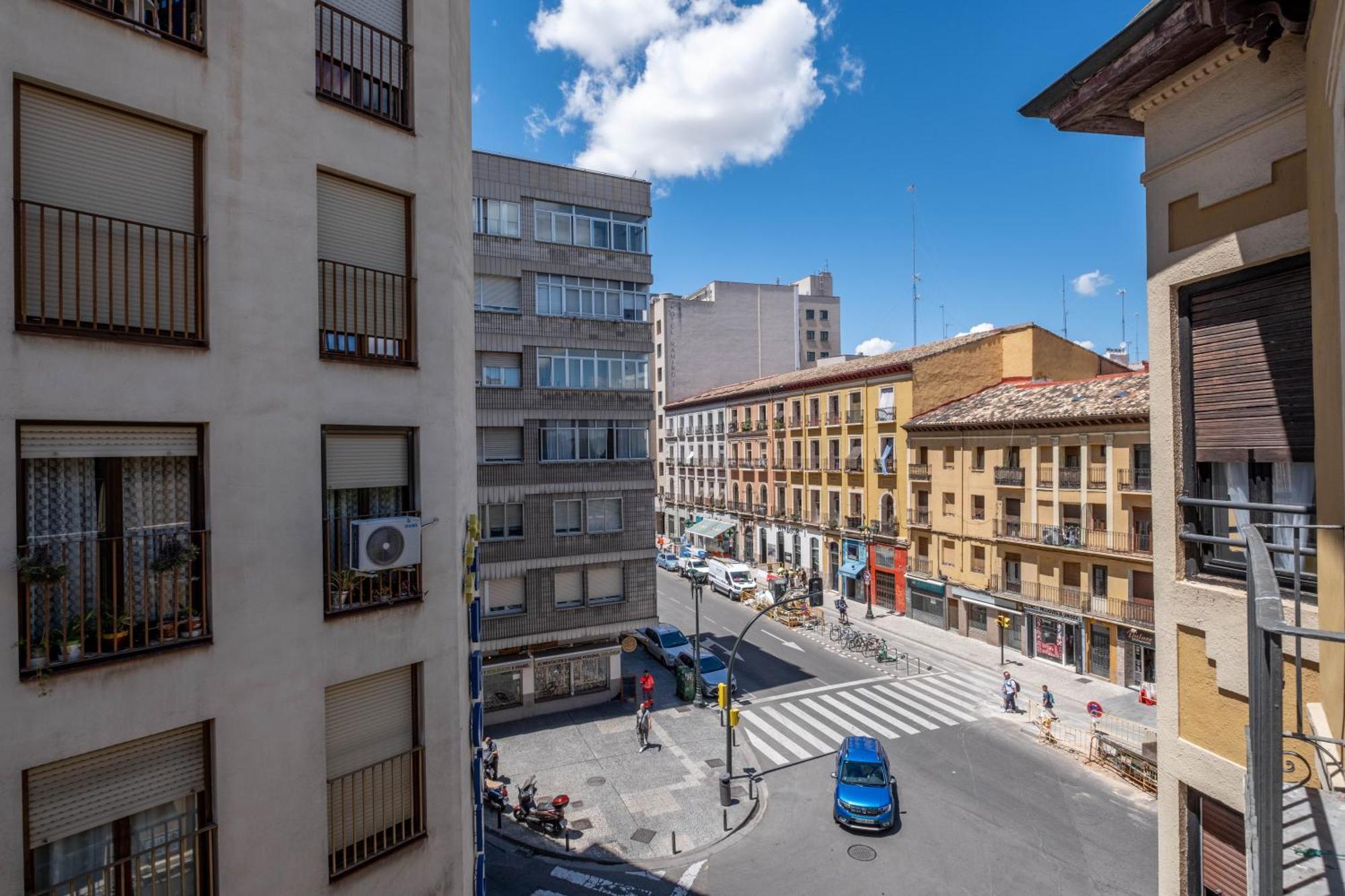Apartamentos Coso Zaragoza Buitenkant foto